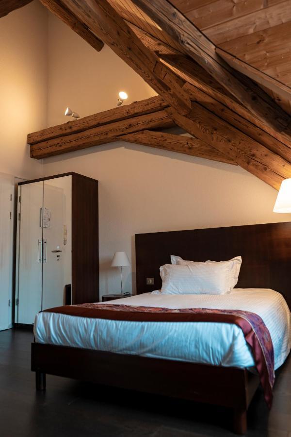 Swiss Hotel La Couronne อาวองช์ ภายนอก รูปภาพ
