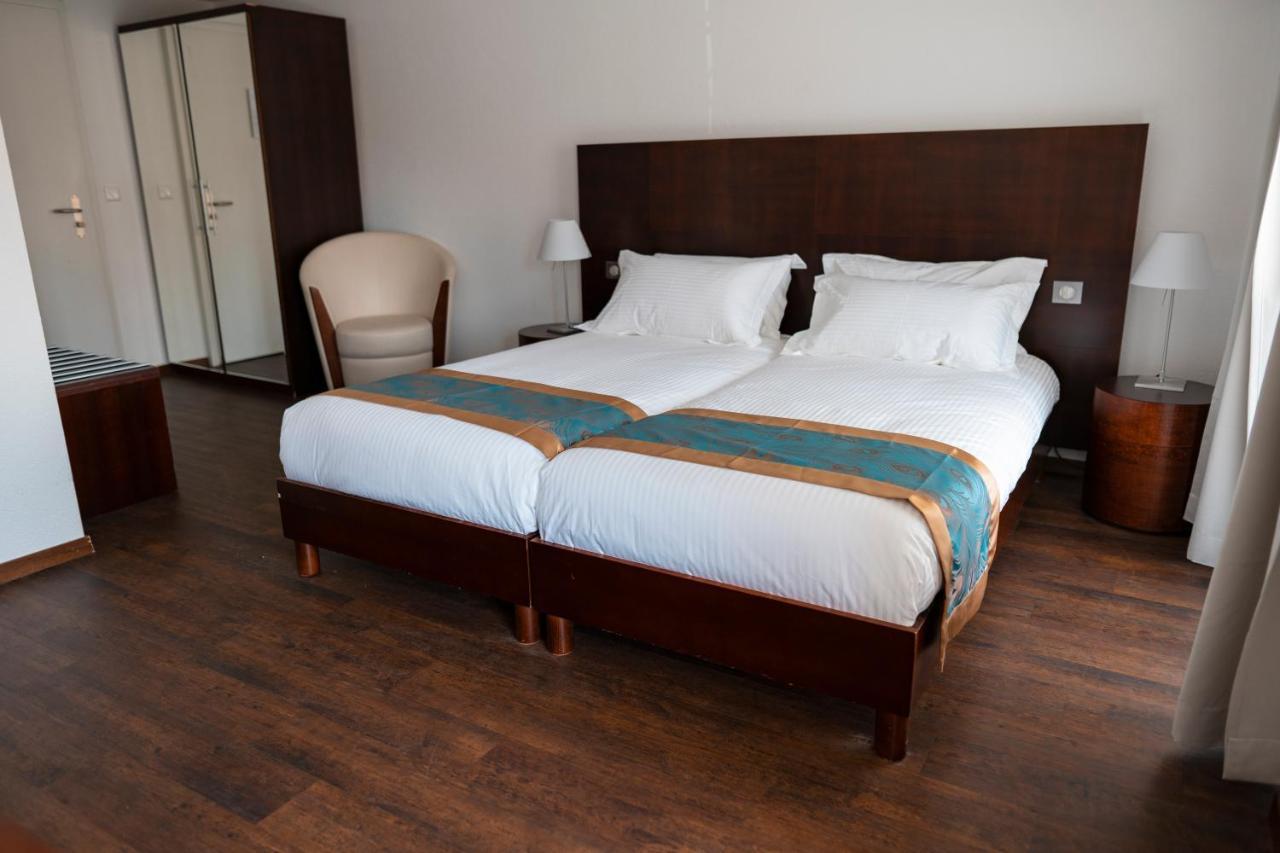 Swiss Hotel La Couronne อาวองช์ ภายนอก รูปภาพ
